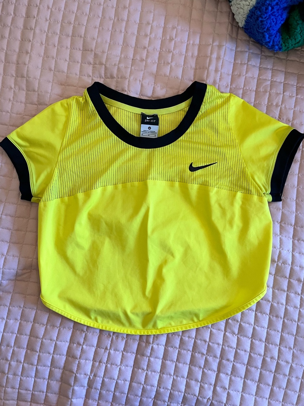 Nike Yellow & Black Mesh Dri-fit Crop Jersey - Wmns M